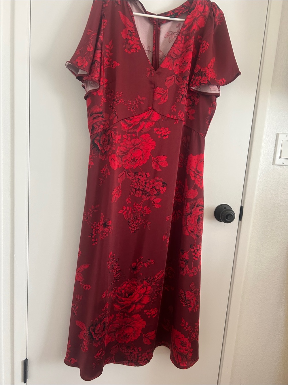 Ann Taylor Factory Red Floral V-Neck Midi Dress